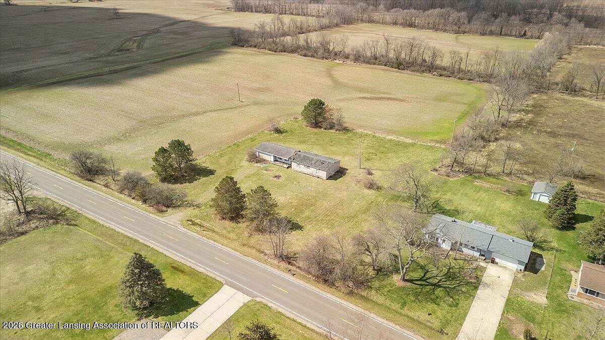 12797 Oneida Rd Grand Ledge, MI 48837 - Thumbnail 4