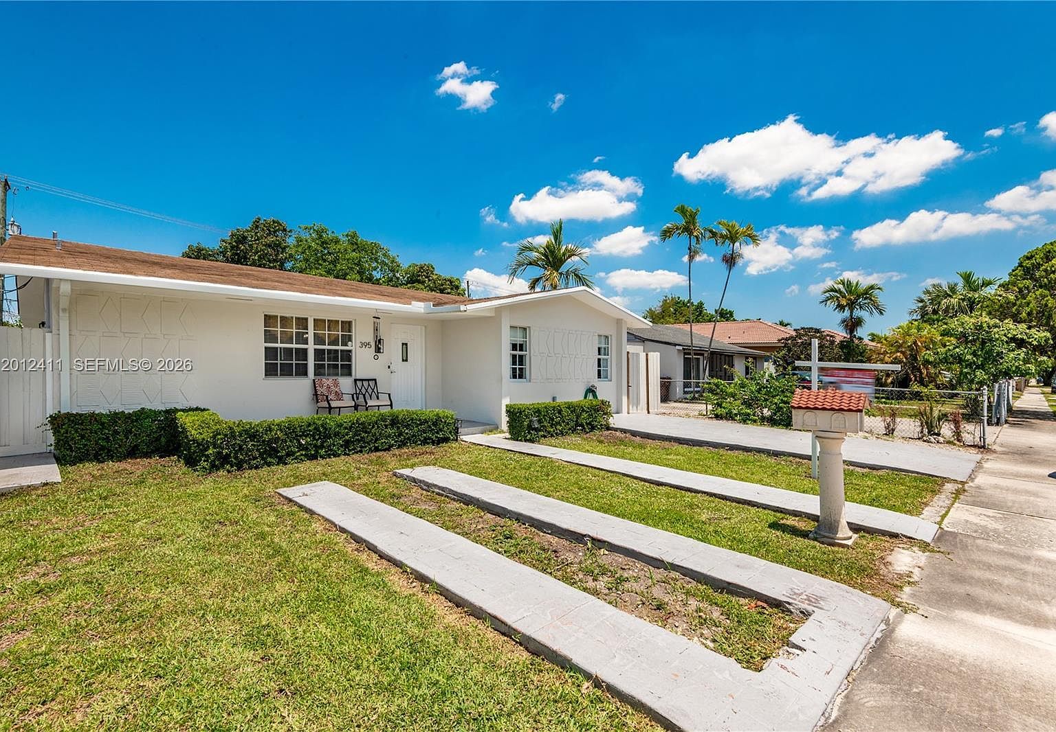 395 W 39th Pl Hialeah, FL 33012 - Thumbnail 4