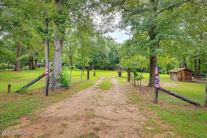 1160 Lucas Rd Lucedale, MS 39452 - Thumbnail 4