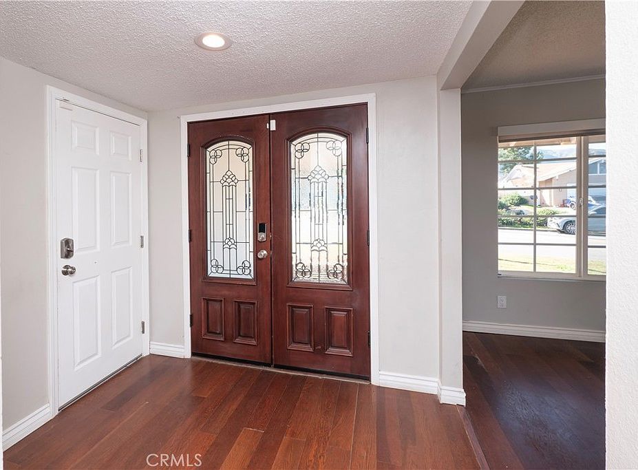 1911 Pine Crest Dr Corona, CA 92882 - Thumbnail 4