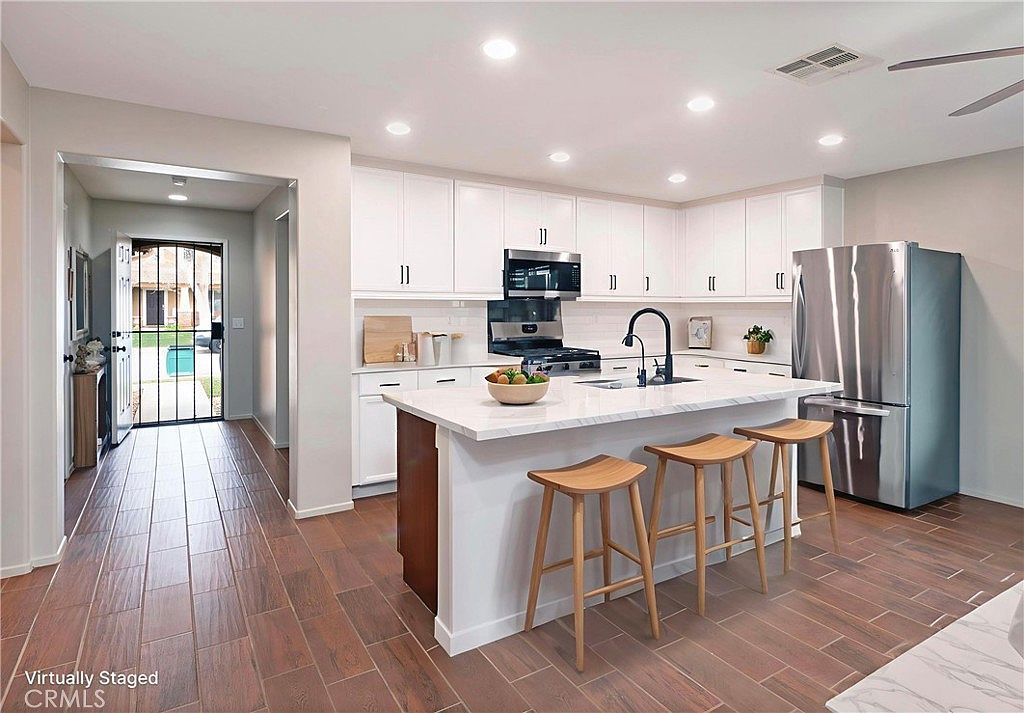 1379 Bird Of Paradise Ct Beaumont, CA 92223 - Thumbnail 4