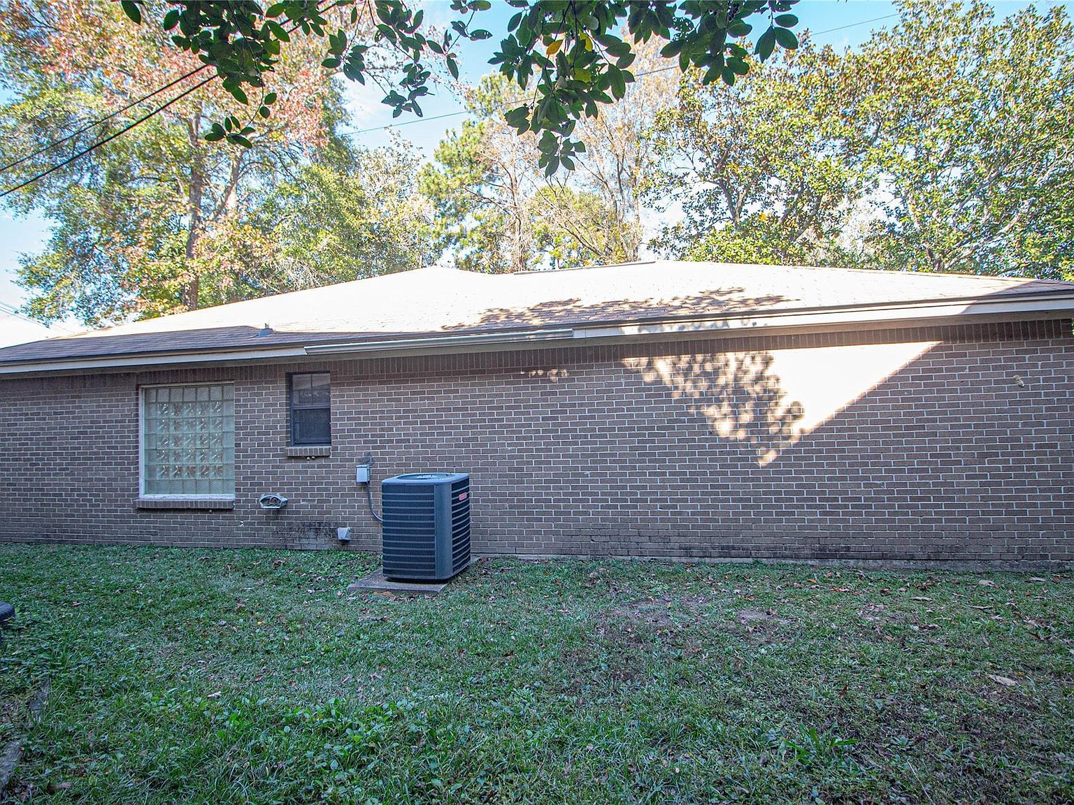 1300 W Church St APT 12 Livingston, TX 77351 - Thumbnail 4