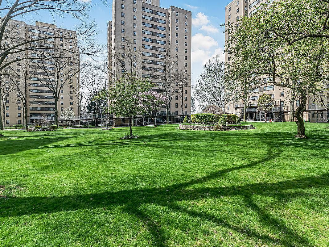 4 Fordham Hill Oval APT 1A Bronx, NY 10468 - Thumbnail 4