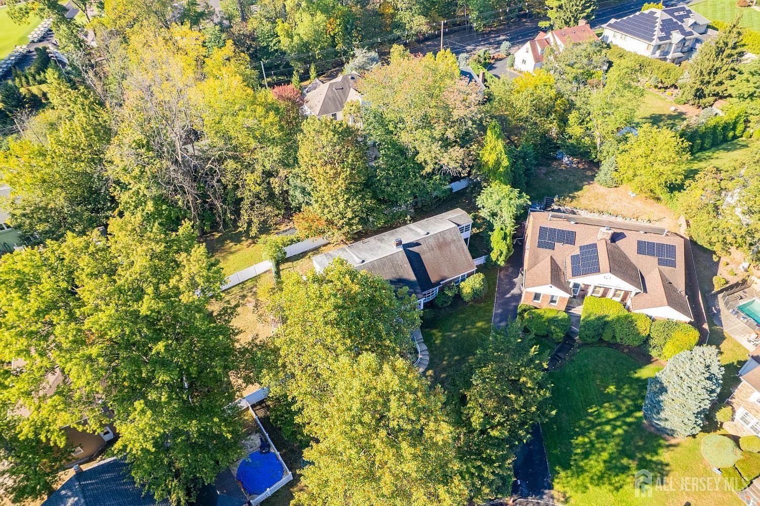 2 S Audlen Ter Springfield, NJ 07081 - Thumbnail 4