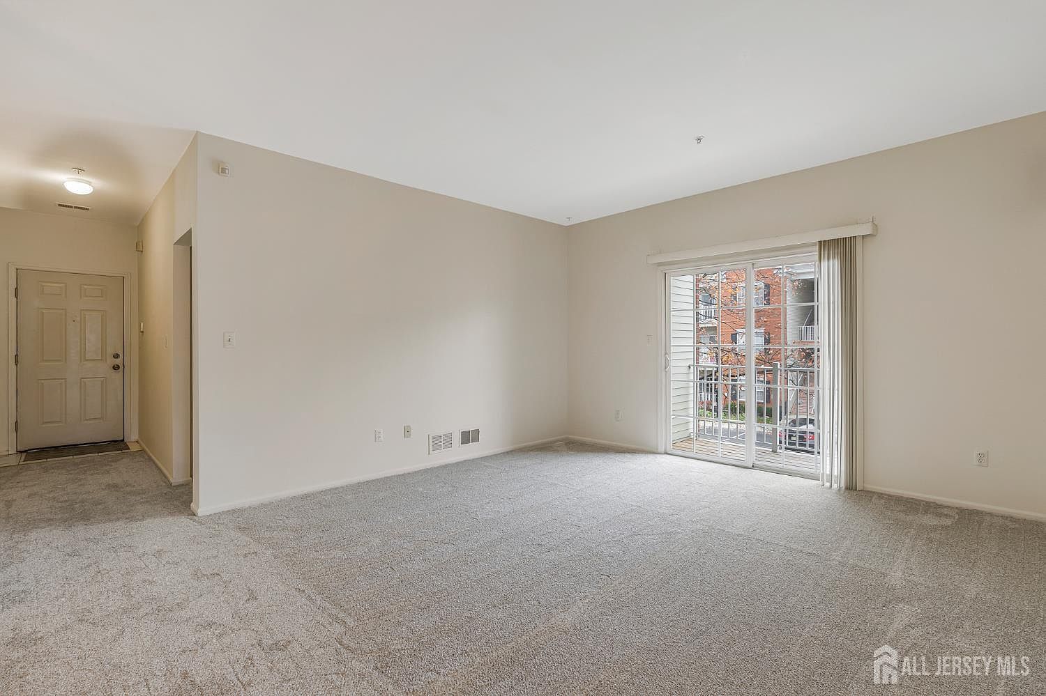 524 Coppola Dr South Plainfield, NJ 07080 - Thumbnail 4