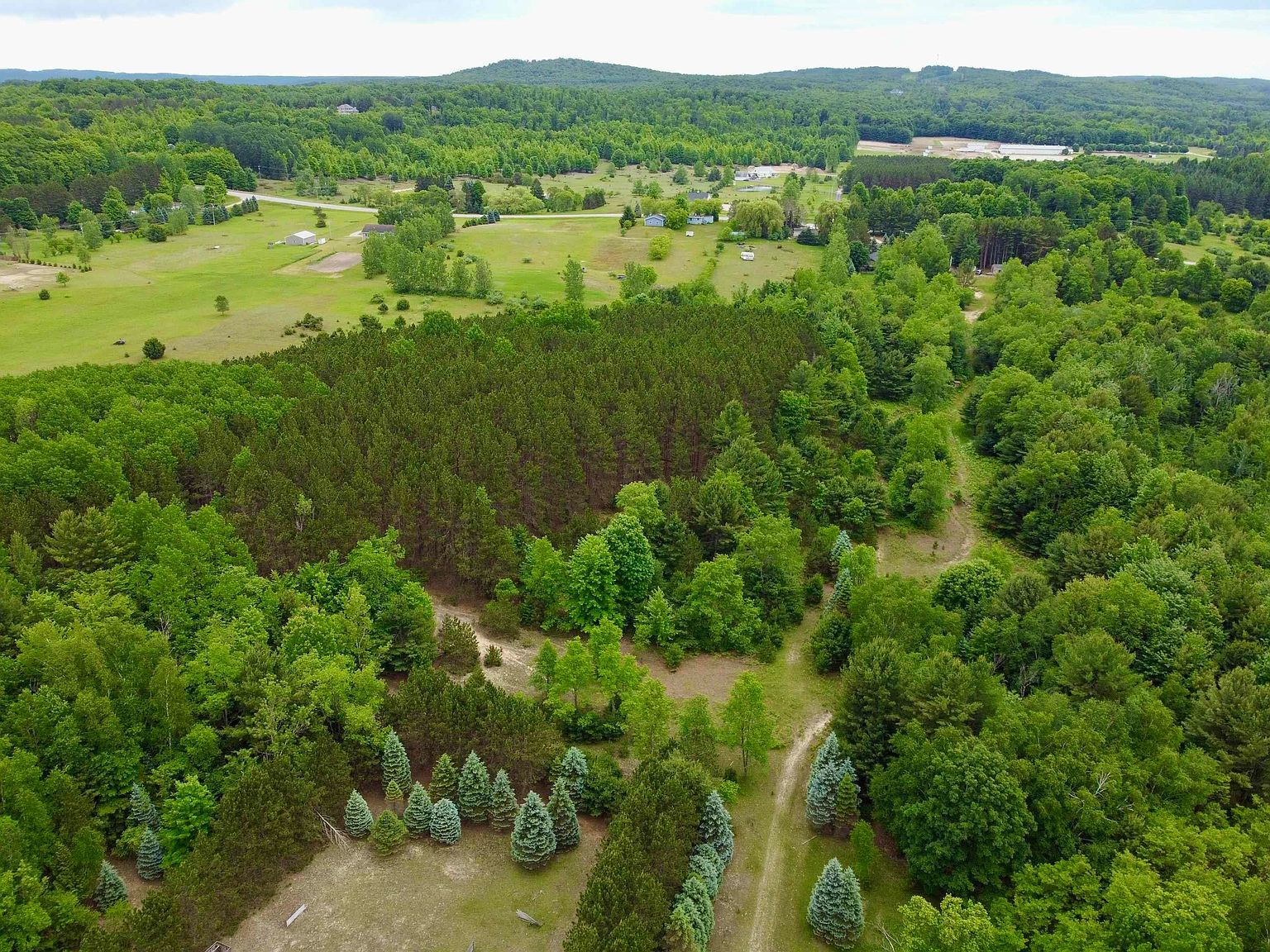6A S Lime Lake Rd Cedar, MI 49621 - Thumbnail 4