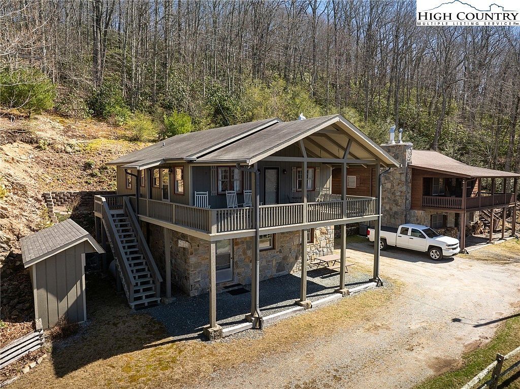 197 Hidden Ln Boone, NC 28607 - Thumbnail 4