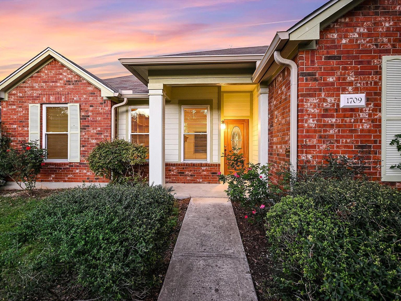 1709 Chalice Cv Round Rock, TX 78665 - Thumbnail 4