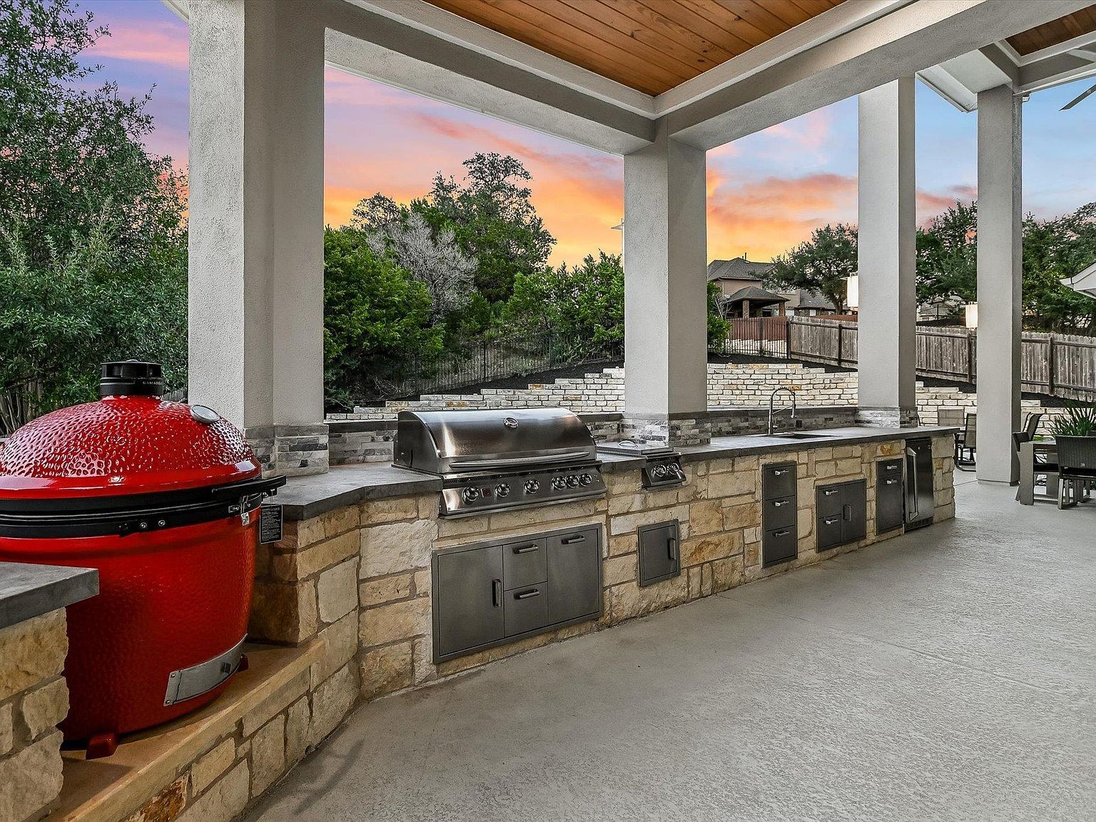 600 Emerald Ridge Dr Austin, TX 78732 - Thumbnail 4