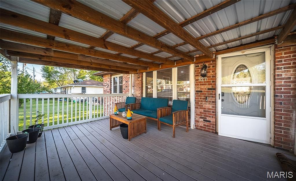 327 Walker St Licking, MO 65542 - Thumbnail 4