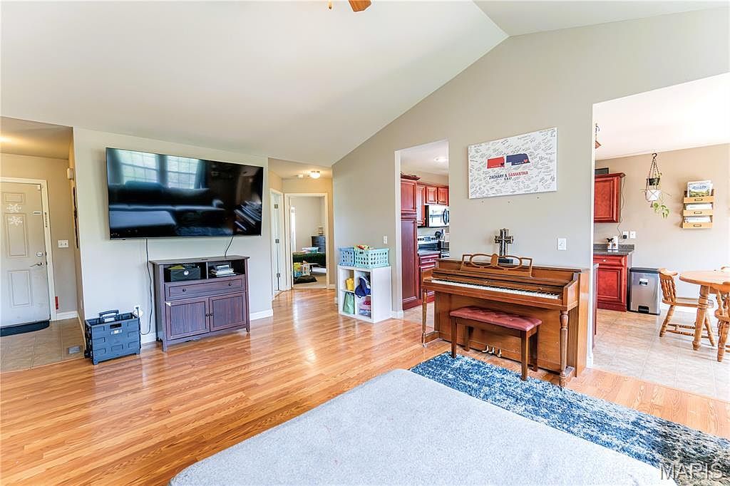 218 Fritts Cir Waynesville, MO 65583 - Thumbnail 4