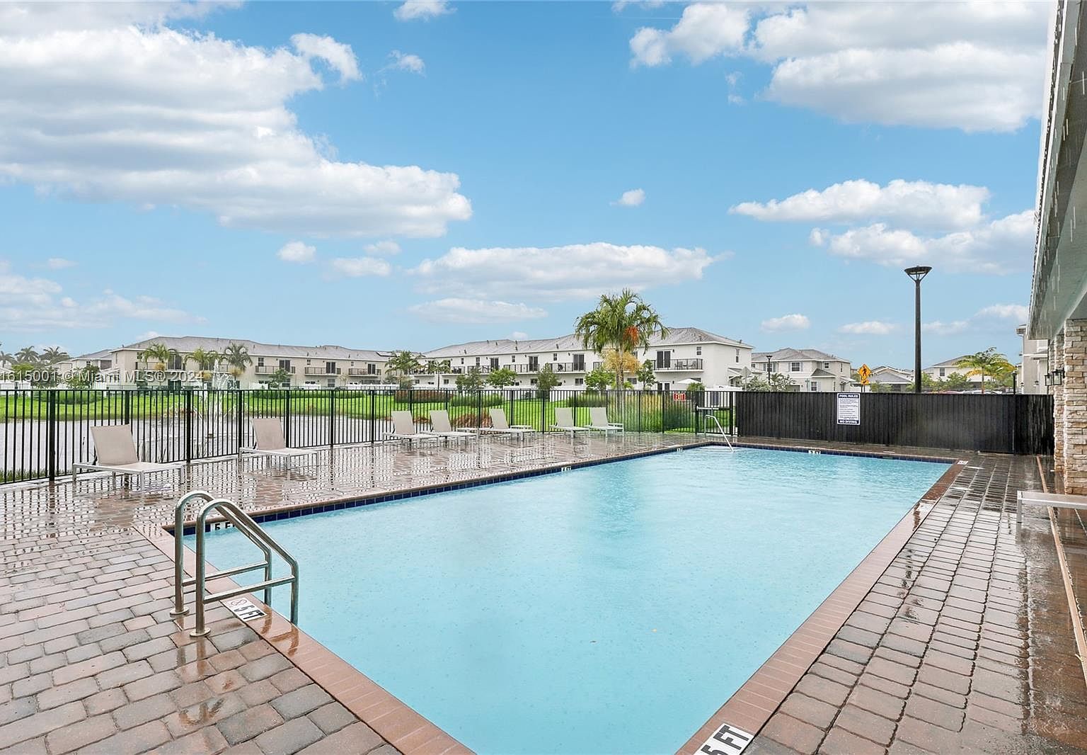 754 SE 19th St Homestead, FL 33034 - Thumbnail 4