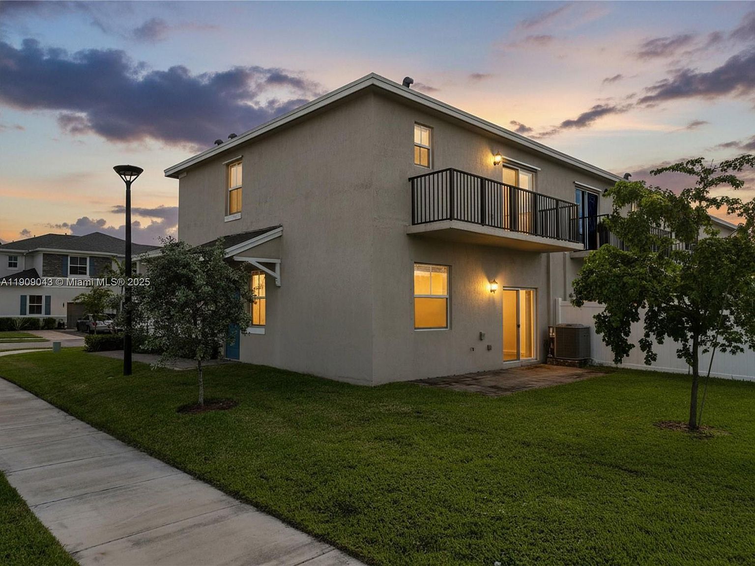 1754 SE 8th Ter Homestead, FL 33034 - Thumbnail 4