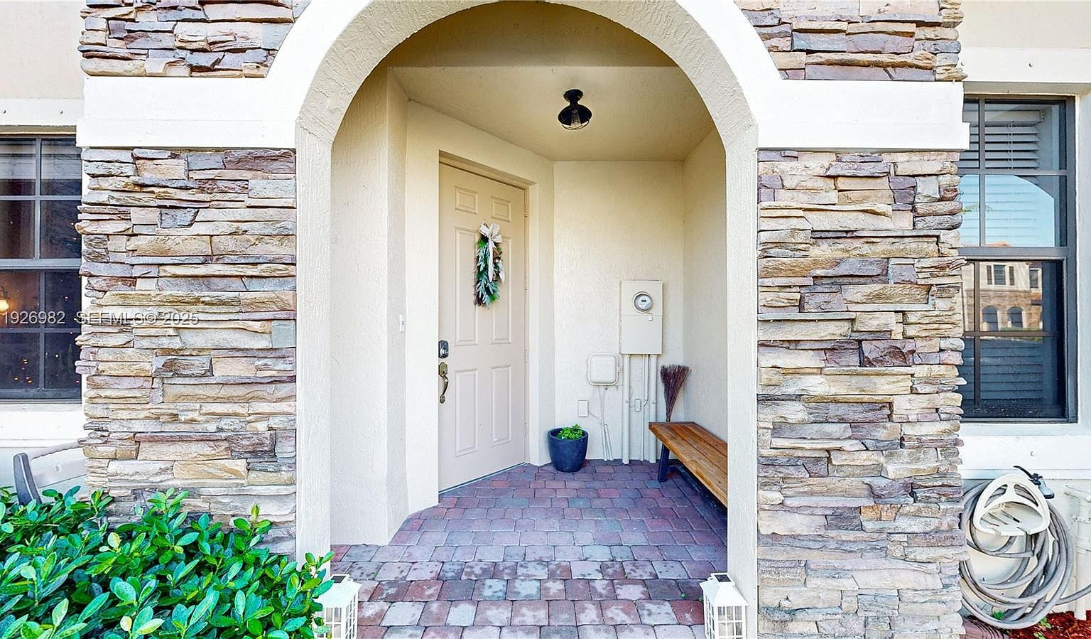 3218 SE 5th Ct Homestead, FL 33033 - Thumbnail 4