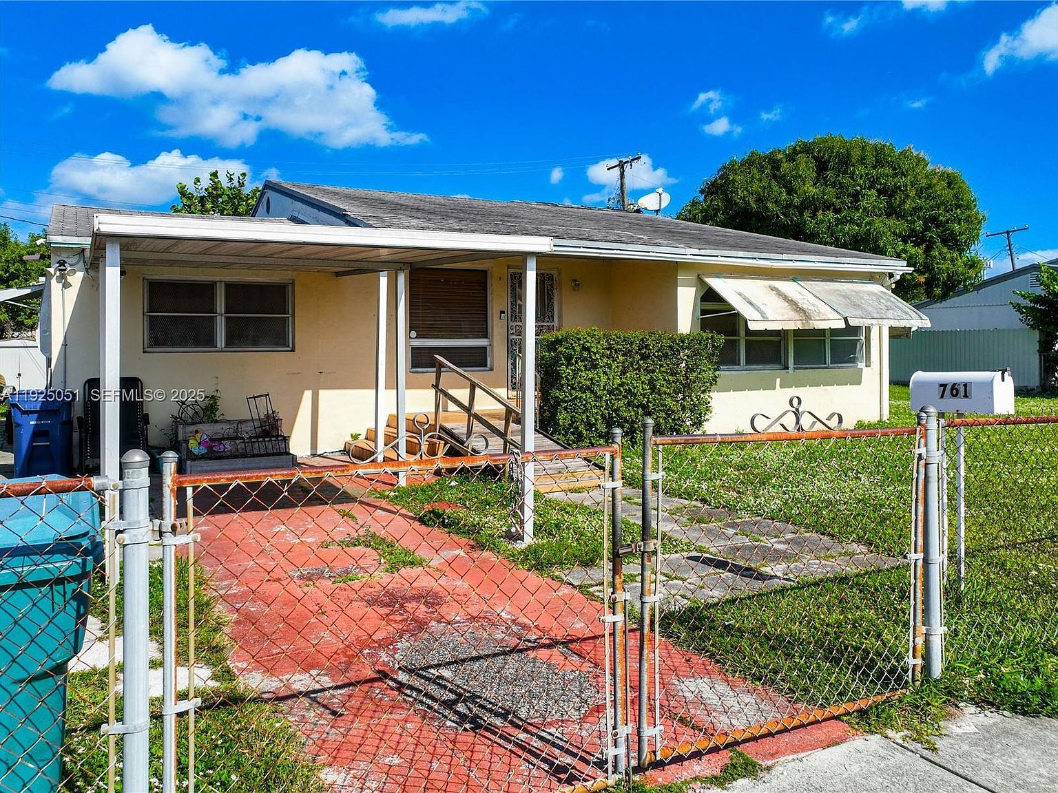 761 NW 74th St Miami, FL 33150 - Thumbnail 4