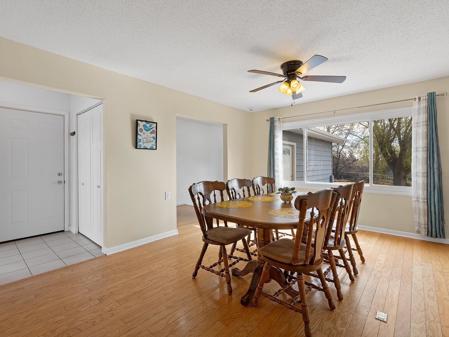 3702 Parkview Dr Rapid City, SD 57701 - Thumbnail 4