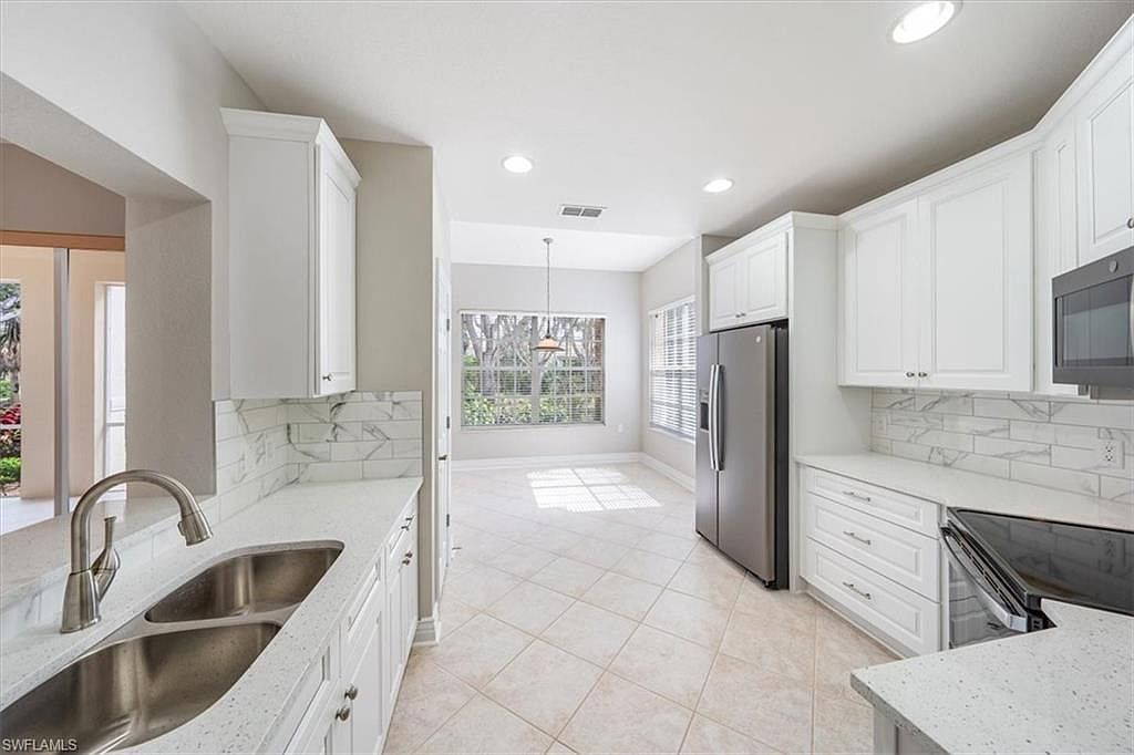 5051 Indigo Bay Blvd UNIT 102 Estero, FL 33928 - Thumbnail 4