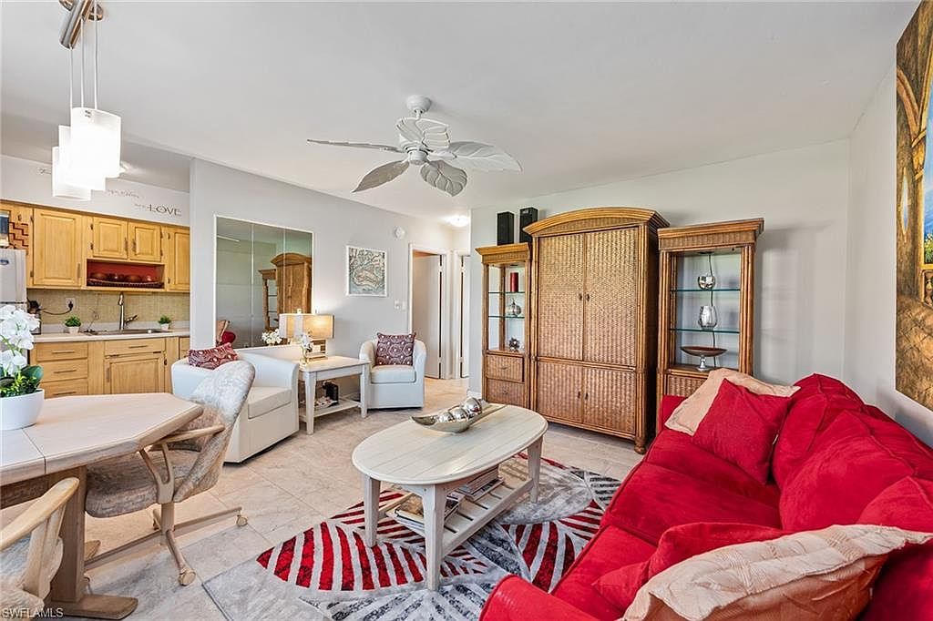 235 Seaview Ct APT B2 Marco Island, FL 34145 - Thumbnail 4