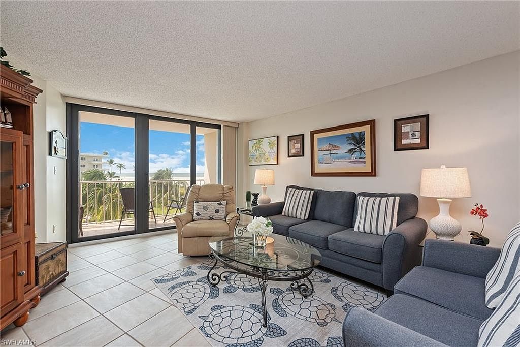 260 Seaview Ct APT 404 Marco Island, FL 34145 - Thumbnail 4