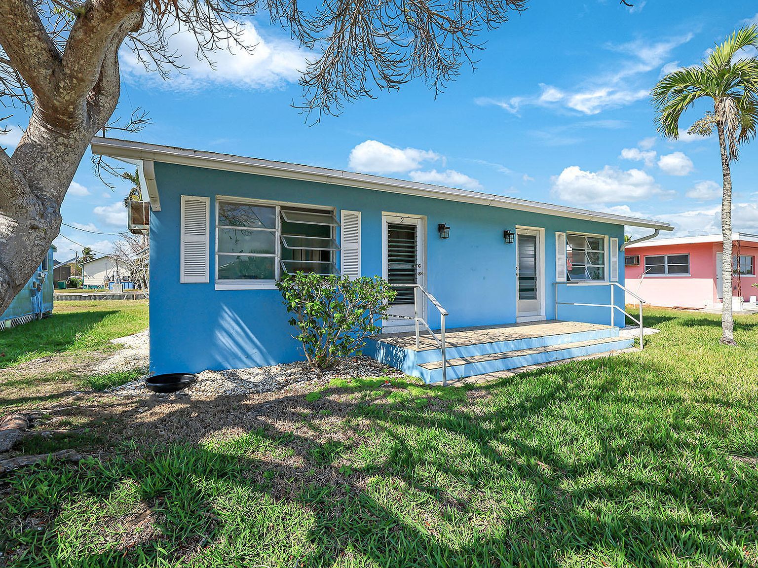 110 E Ct Goodland, FL 34140 - Thumbnail 4