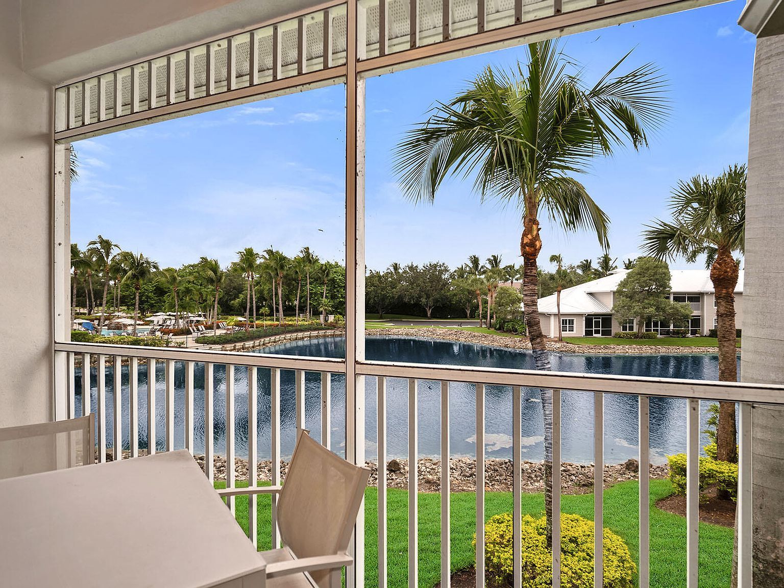 7930 Mahogany Run Ln APT 826 Naples, FL 34113 - Thumbnail 4