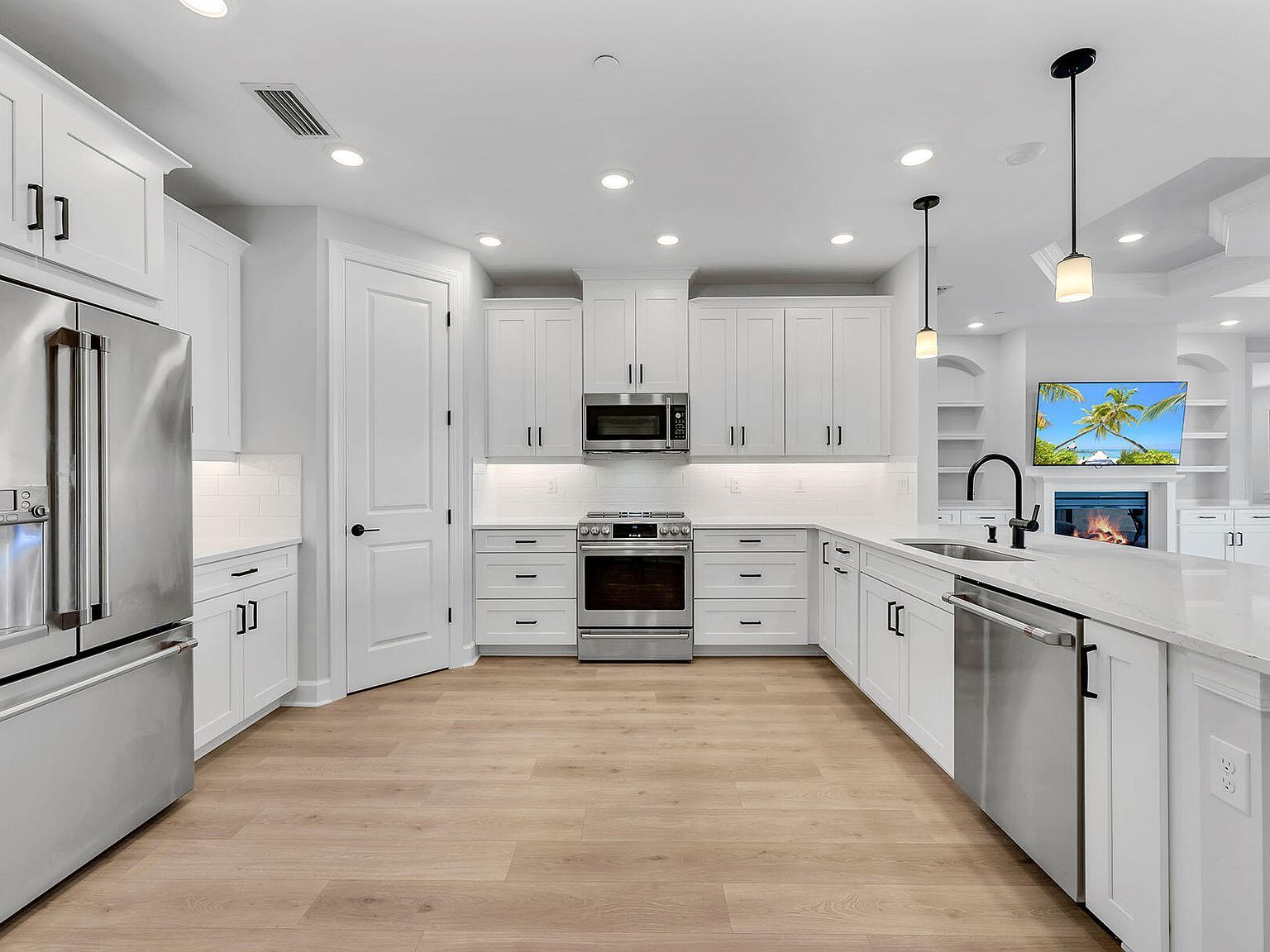 15328 Lucerna St #102 Naples, FL 34114 - Thumbnail 4