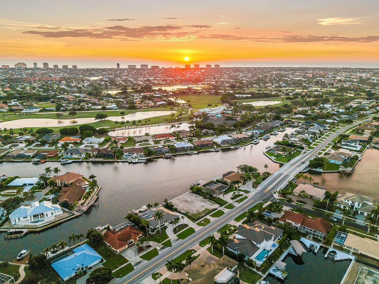 450 N Barfield Dr Marco Island, FL 34145 - Thumbnail 4