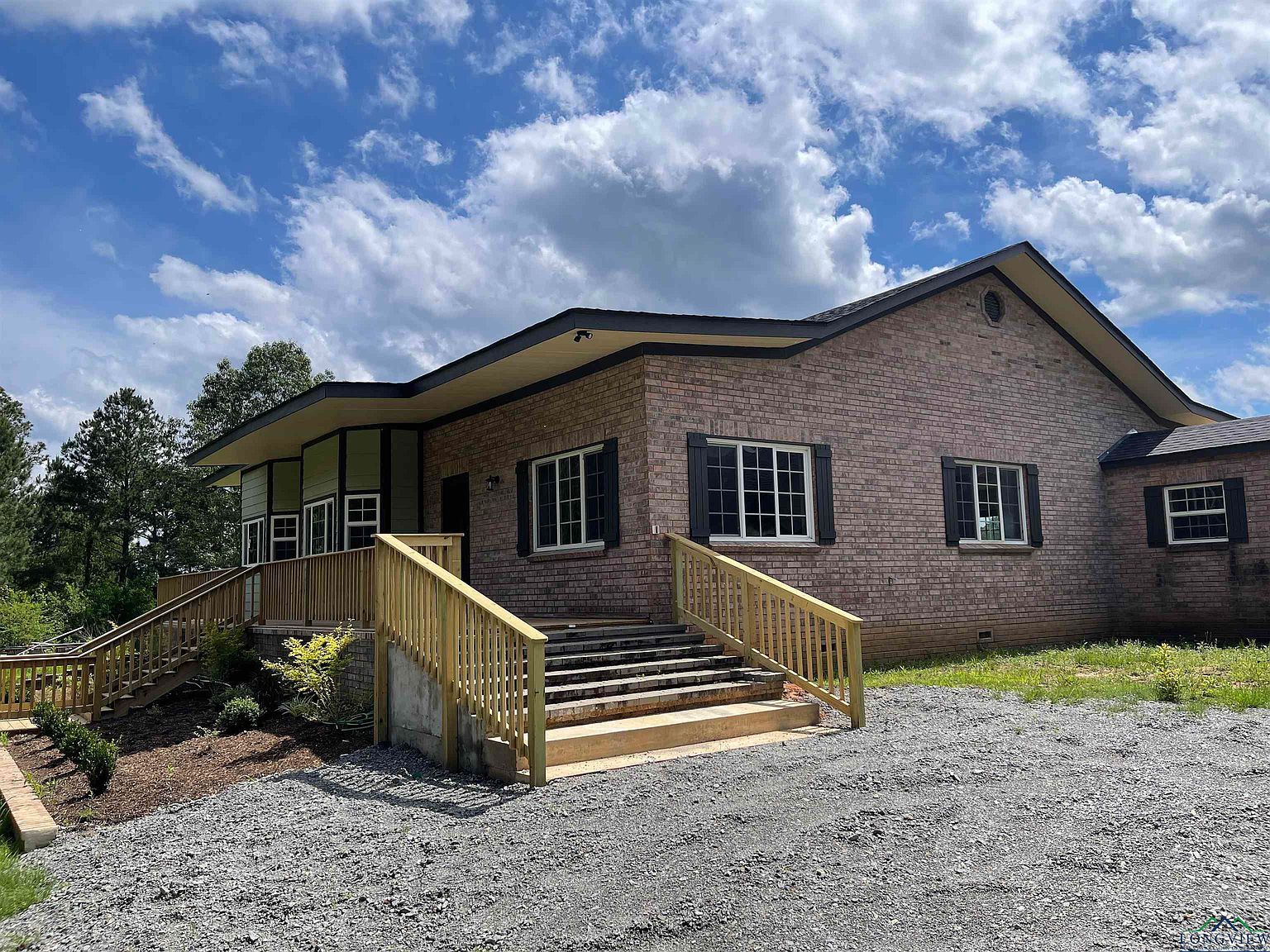 1943 County Road 121 Gary, TX 75643 - Thumbnail 4