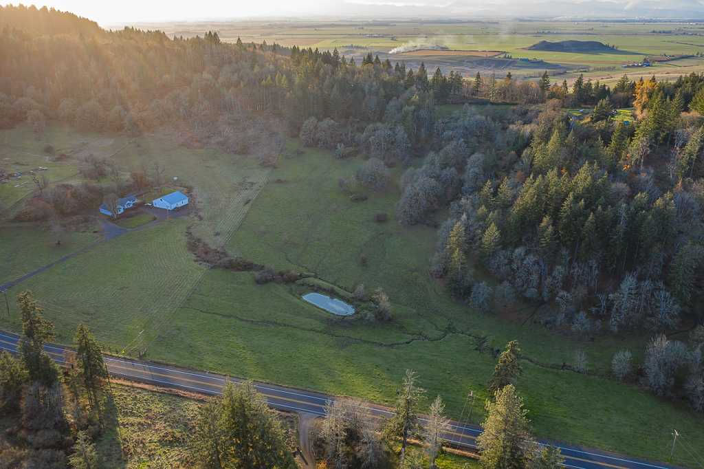 25332 Gap Road(North of), Brownsville, OR, USA, 97327 - Thumbnail 4