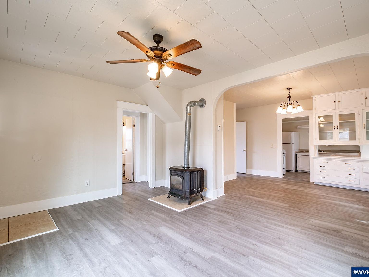 121 S Williams St Lebanon, OR 97355 - Thumbnail 4