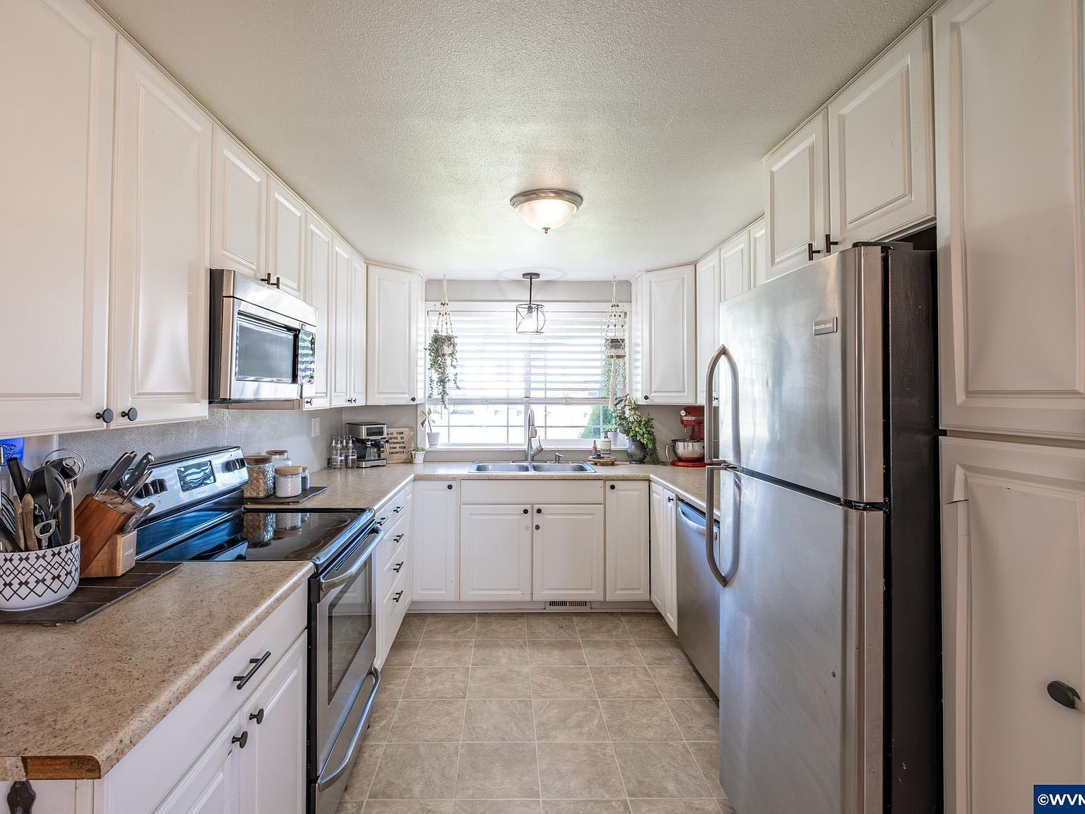 347 7th Ave Sweet Home, OR 97386 - Thumbnail 4