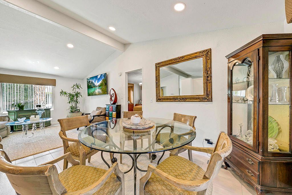 81641 Avenue 48 Space 45 Indio, CA 92201 - Thumbnail 4