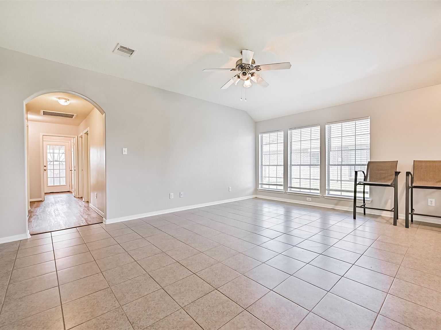 1726 Village Townhome Dr Pasadena, TX 77504 - Thumbnail 4