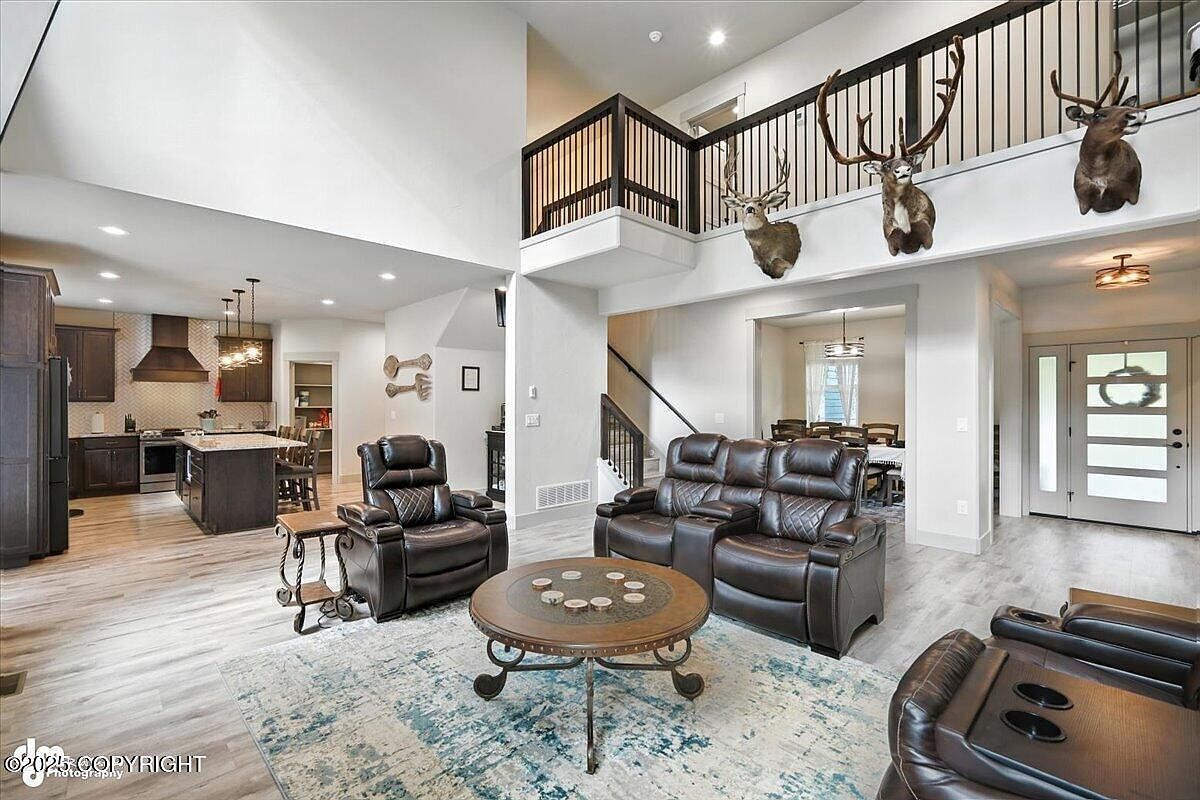 8967 E Wolf Creek Rd Wasilla, AK 99654 - Thumbnail 4