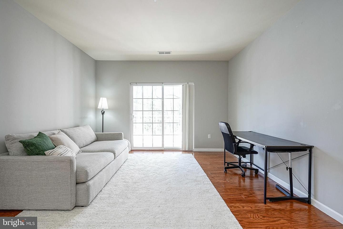 226 Breeders Cup Dr Cherry Hill, NJ 08002 - Thumbnail 4