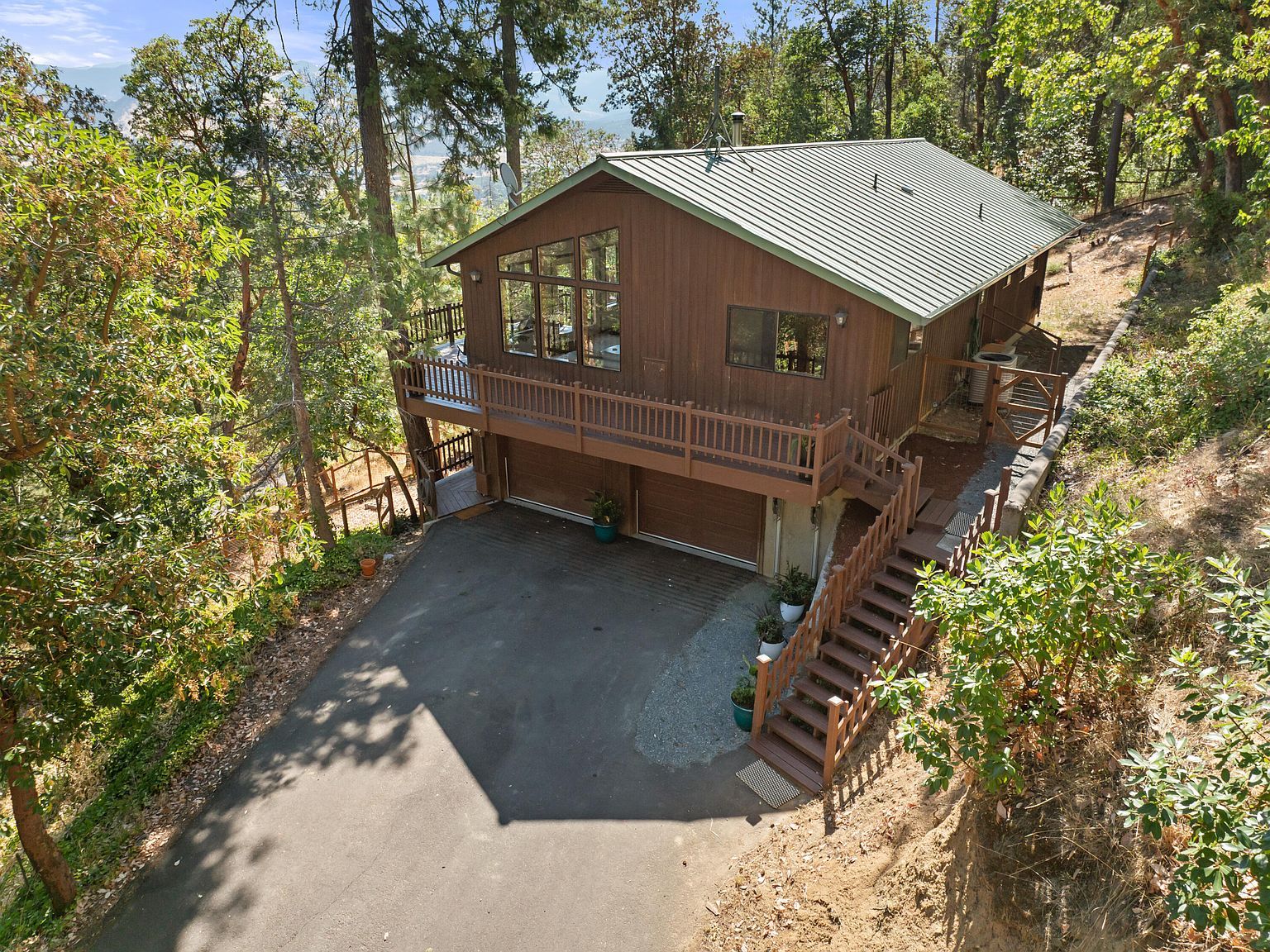 694 Timberlake Dr Ashland, OR 97520 - Thumbnail 4