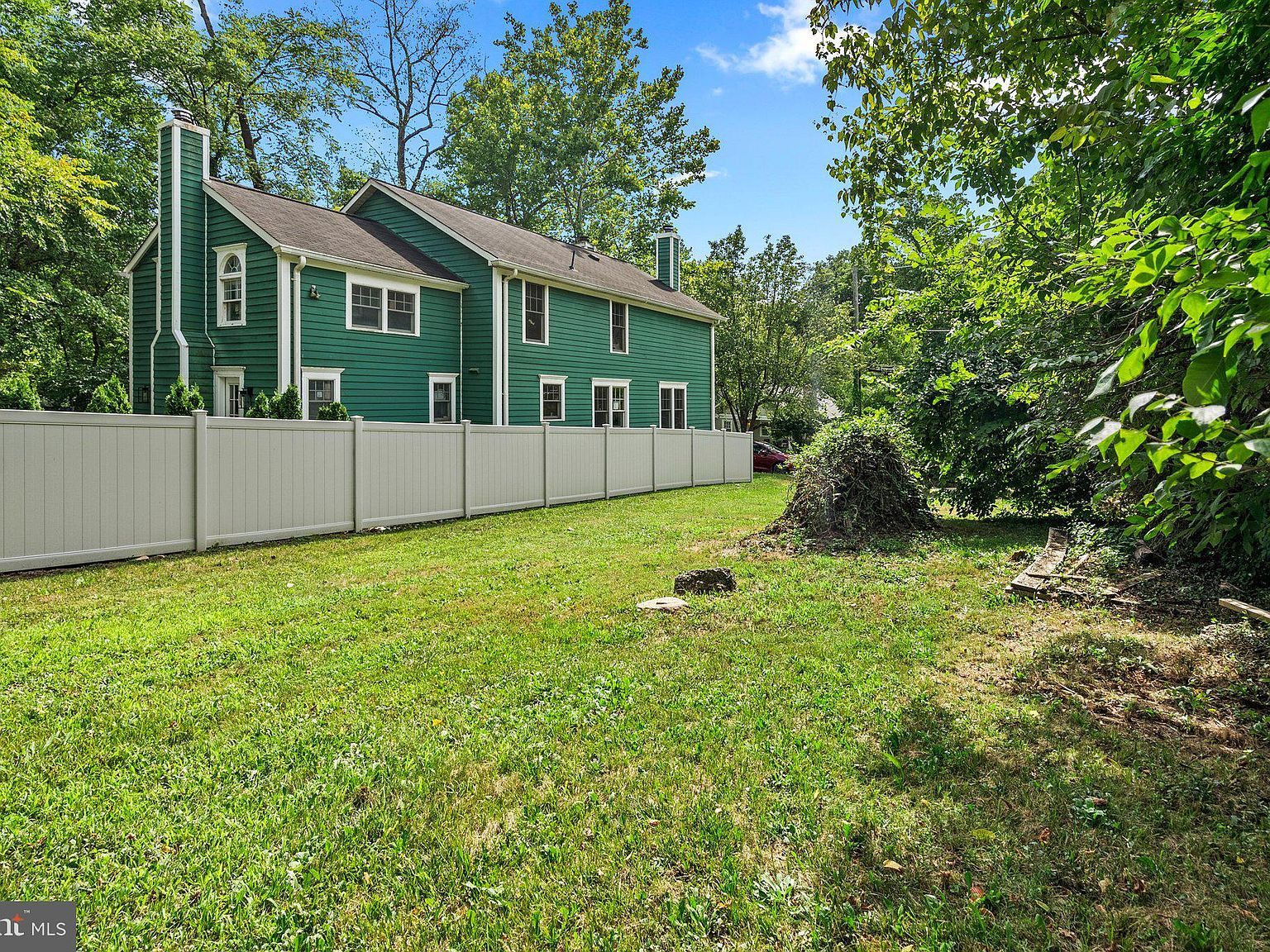 6411 83rd Pl Cabin John, MD 20818 - Thumbnail 4