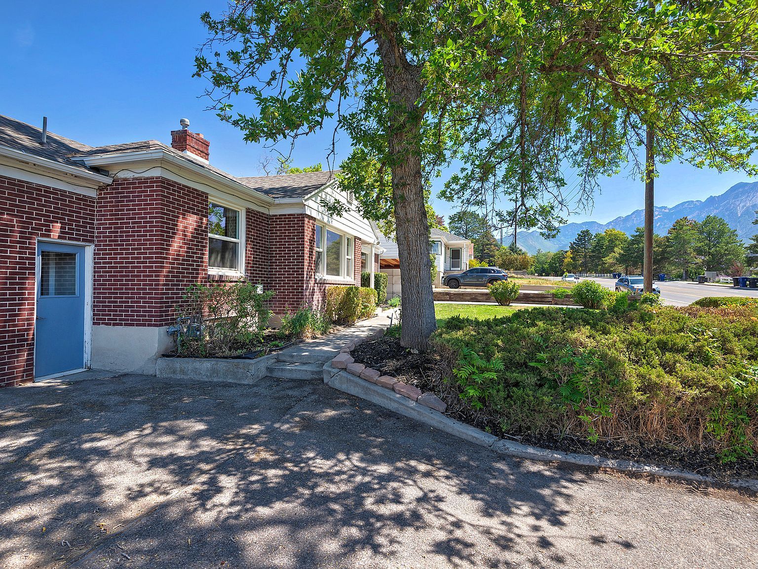 1801 E 3900 S Millcreek, UT 84124 - Thumbnail 4