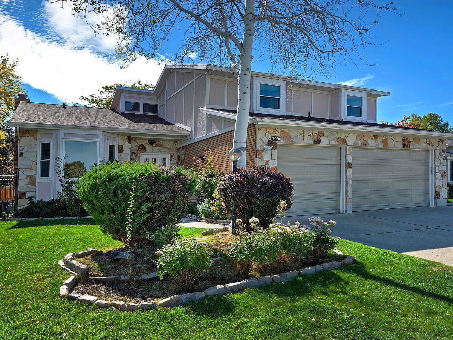 1990 E Terra Vista Way Sandy, UT 84093 - Thumbnail 4