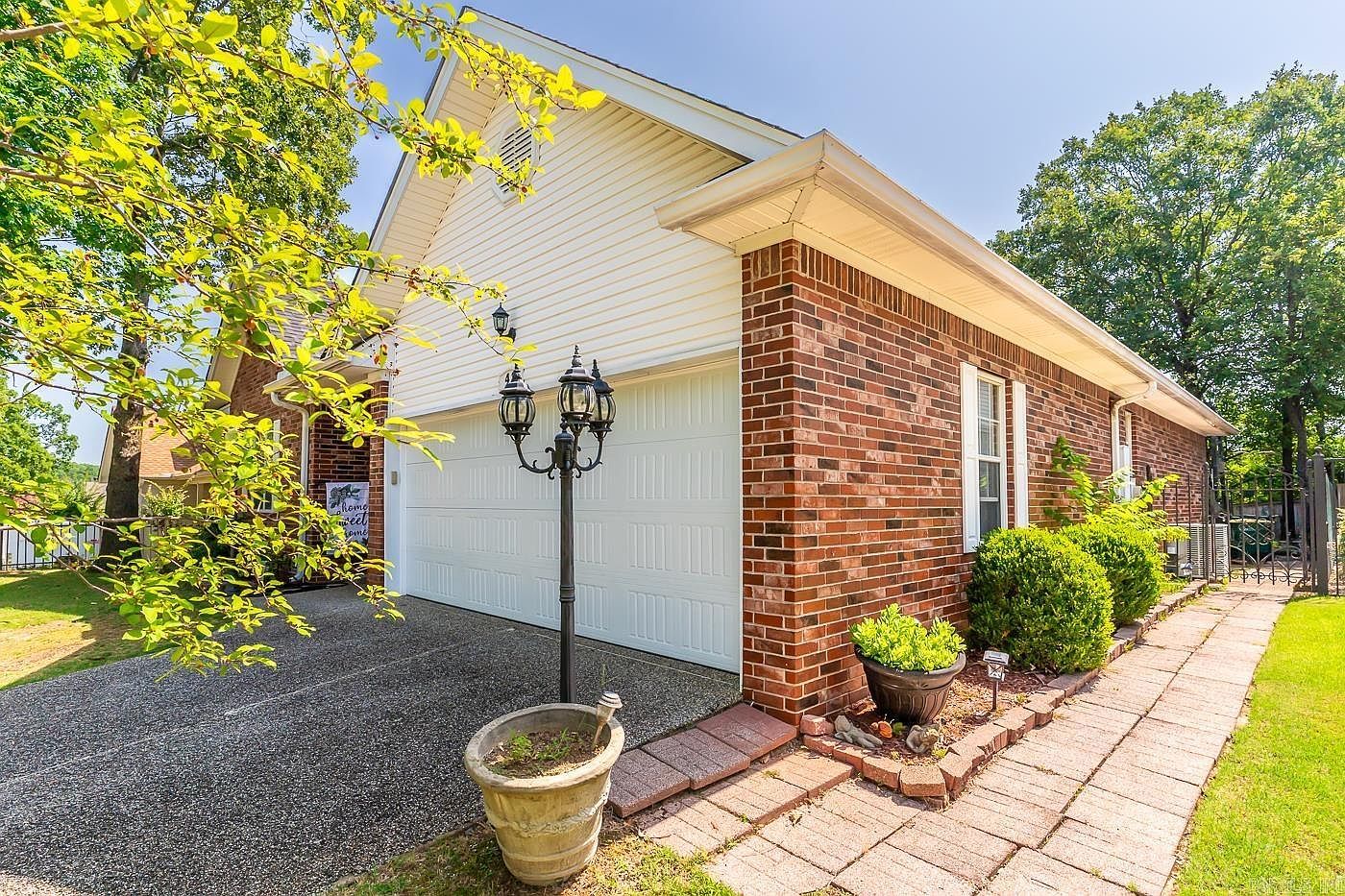 43 Rocky Valley Cv Little Rock, AR 72212 - Thumbnail 4