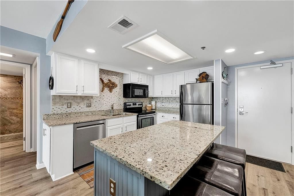 4610 White Ave APT 204 Orange Beach, AL 36561 - Thumbnail 4