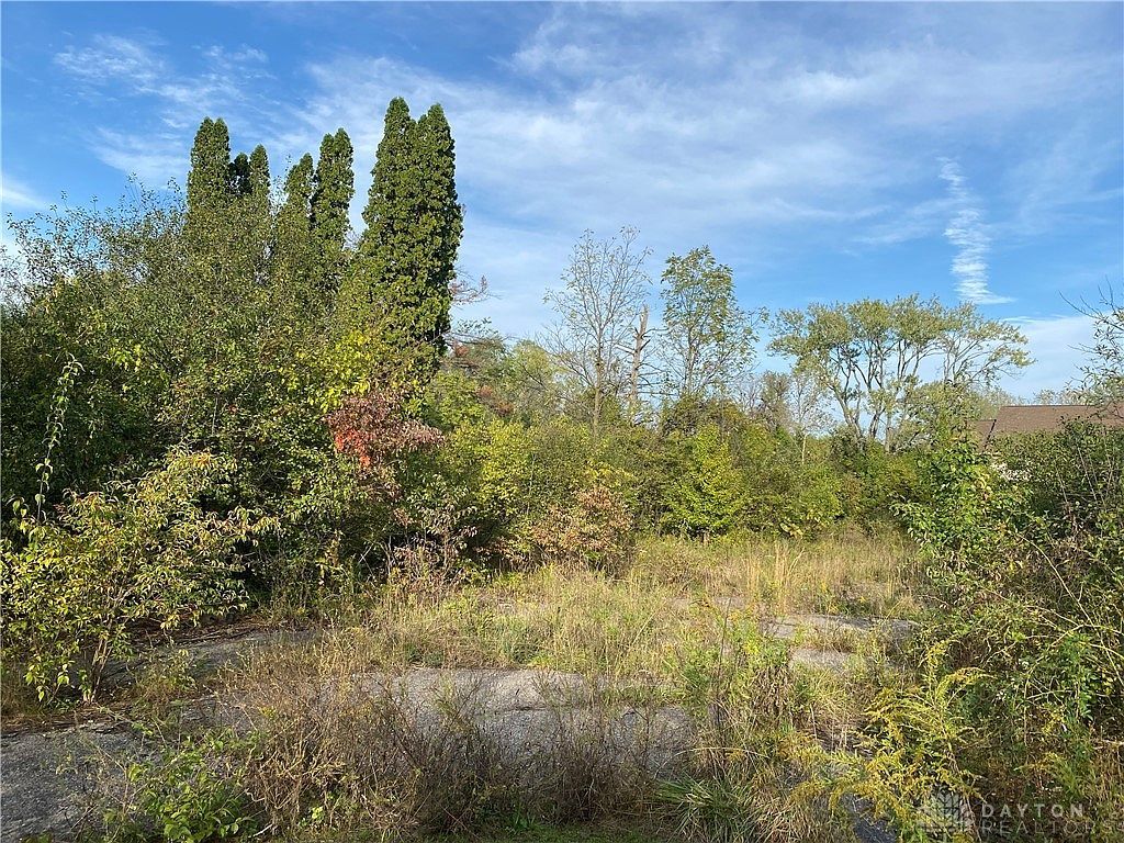 2301 Duquesne Dr Springfield, OH 45506 - Thumbnail 4