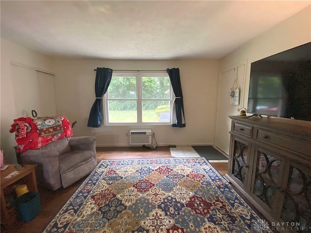 8490 Bennett Dr Piqua, OH 45356 - Thumbnail 4