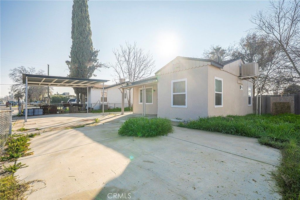 703 Woodrow Ave Bakersfield, CA 93308 - Thumbnail 4