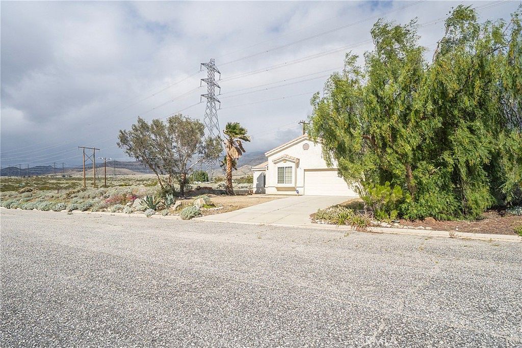 55432 Calico Ave Whitewater, CA 92282 - Thumbnail 4