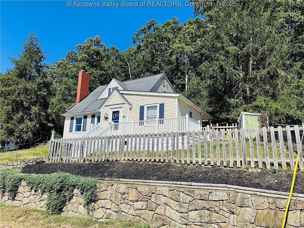 702 Forest Cir South Charleston, WV 25303 - Thumbnail 4