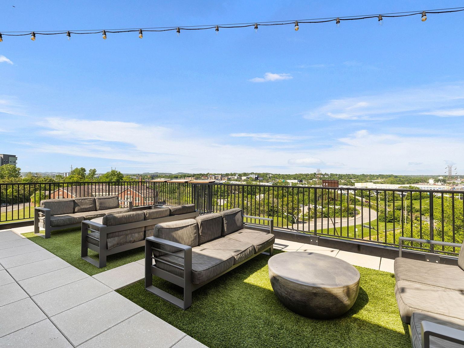 65 Lindsley Ave APT 412 Nashville, TN 37210 - Thumbnail 4