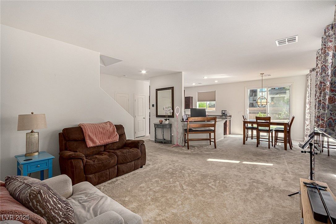 105 Pollentia Ave North Las Vegas, NV 89084 - Thumbnail 4