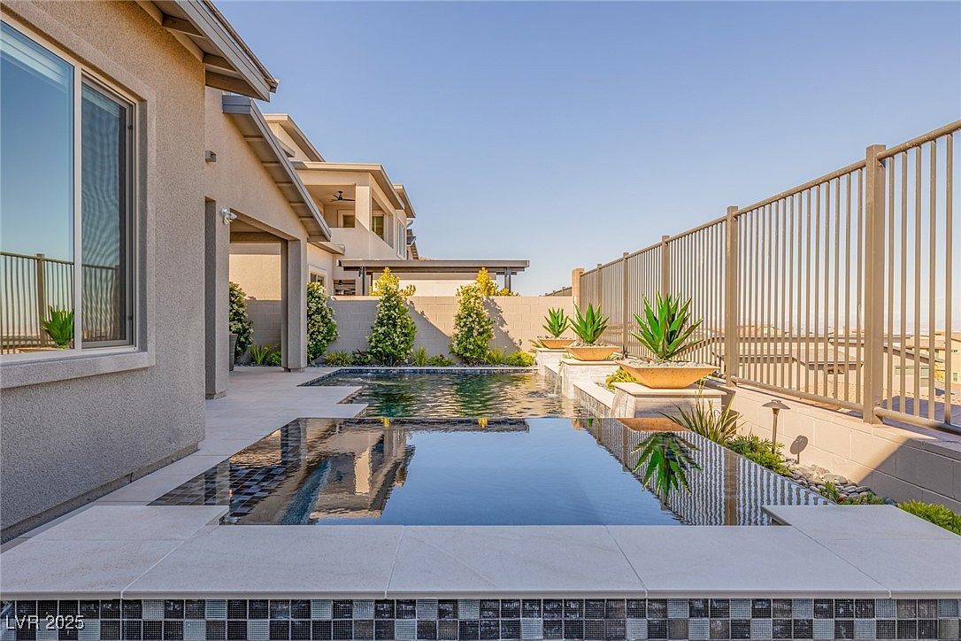 436 Crown Mesa Ave Las Vegas, NV 89138 - Thumbnail 4