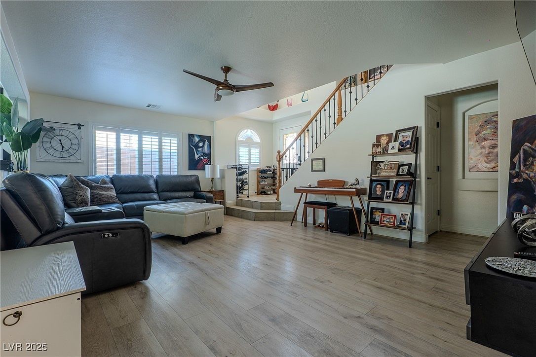 10949 Fintry Hills St Las Vegas, NV 89141 - Thumbnail 4